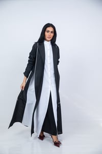 عباية بقماش االكريب الفاخر - صورة 6
