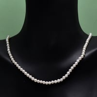 عقد لؤلؤ طبيعي زراعي ذهب 18 - صورة 2