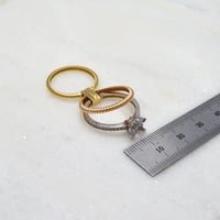 خاتم ثلاثي ذهب 18 - صورة 3