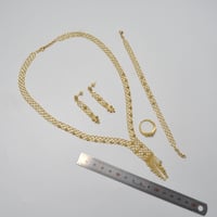 طقم مارسيللا ذهب 18  - صورة 4
