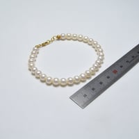 سوار لؤلؤ طبيعي زراعي ذهب 18 - صورة 2