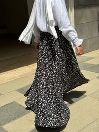 اسكيرت جاسمينا - صورة 3