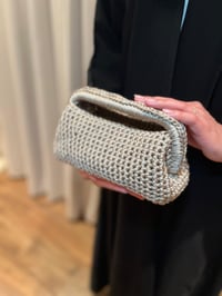 مَيسم CLUTCH - صورة 2