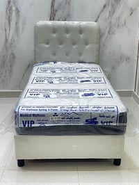 مرتبة اسفنج طبي مضغوط 90*190*22سم مع طبقة لباد - صورة 1
