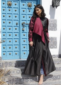 عباية تفته اسود مع بنفسجي - صورة 2