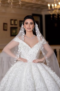 فستان - صورة 1