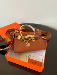 شنطة نسائية ماركة هرمز  - صورة 1