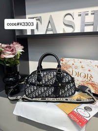 شنطة نسائية ماركة ديور - صورة 1