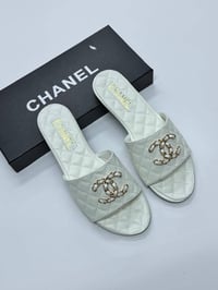 سليبر نسائي ماركة شانيل -c04 - صورة 1