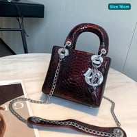 شنطة نسائية ماركة ديور  -d55 - Image 1
