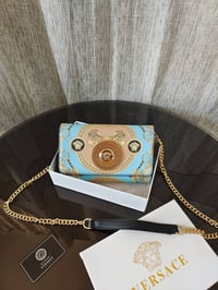 شنطة نسائية ماركة فرزاتشي  - Image 1