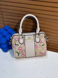 شنطة نسائية ماركة قوتشي - Image 1