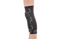 حماية الركبة للأطفال SERYT YOUTH Flow Knee Checker BLACK GREY