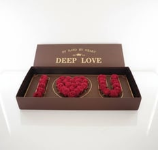 I love you   gift box of roses