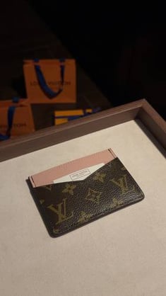 Lv card wallet 