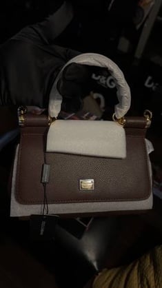 Dolce &amp; Gabbana Medium