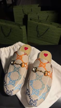 Gucci slippers