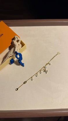 Lv bracelet