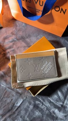 Card holder Lv