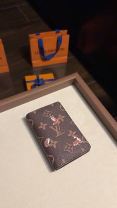 Lvt wallet 