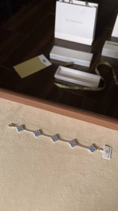 Vc bracelet 
