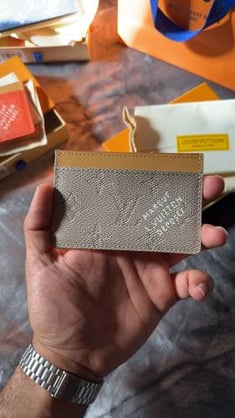 Card holder Lv