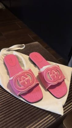Gu slipper