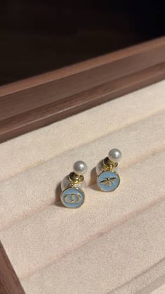 Dior earring