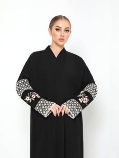 عباية بيتونيا أسود