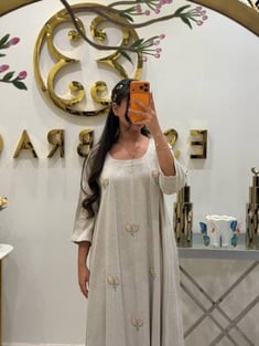 ثوب ورد توليب 