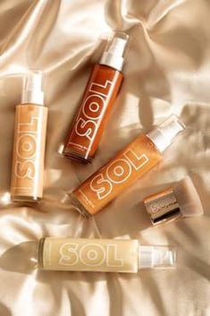 Shimmering dry oil collection بخاخ شيمري من SOL