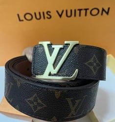حزام نسائي جلد رفيع من لويس فيتون - بني