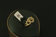 خاتم إيطالي تصميم الماس عيار18 الوزن ( 2.61)