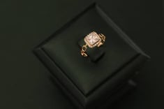 خاتم تصميم الماس عيار18 الوزن 1.53