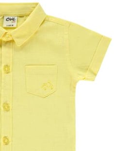 قميص أصفر مفصل بجيوب رضع ولادي