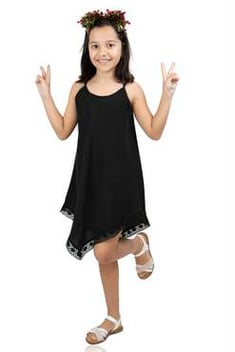 فستان قصير أسود بناتي