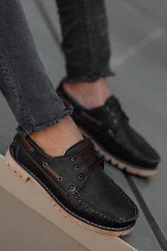 حذاء لوفرز أسود رجالي