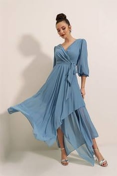 فستان طويل شيفون أزرق بياقة لف نسائي