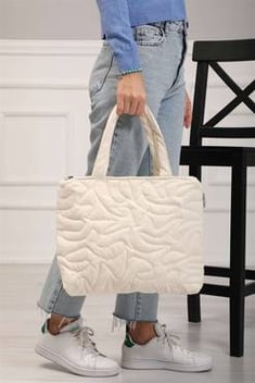 Women's Zipped Cream Shoulder Bag