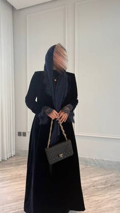 عباية مخمل رسمية