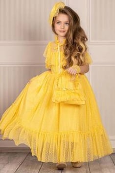 فستان سهرة أصفر تول منقط بناتي
