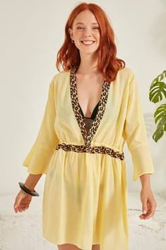 فستان شاطئ أصفر نسائي
