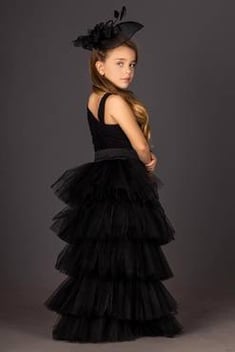 فستان أسود موحد اللون بناتي