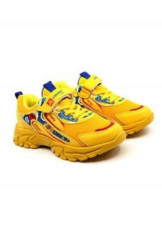 حذاء رياضة أصفر بباند فيلكرو أطفالي