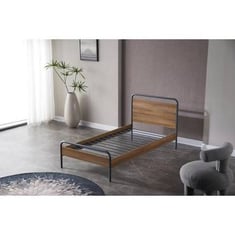 سرير من الخشب و المعدن مفرد و نص - 120×200 سم 