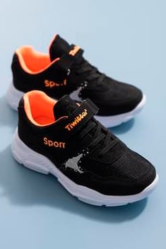 حذاء رياضة برتقالي أسود أطفالي