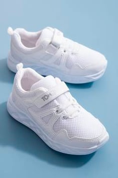حذاء رياضة أبيض أطفالي للجنسين