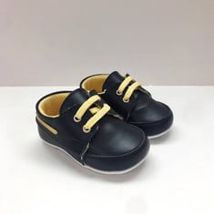 حذاء جلد للأولاد لون اسود من بيبي باتيني 