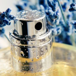 عطور للجنسين