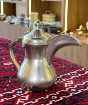 دلة بغدادي نحاس صفر صغير 450 ملي